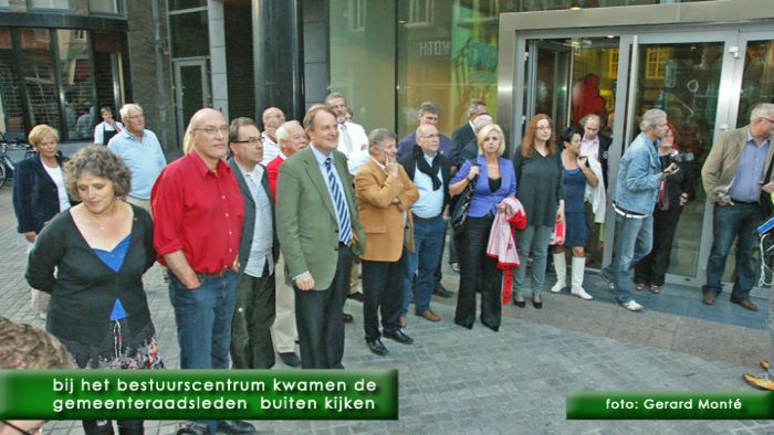 montE3760- fakkeloptocht hostels-  web 2009