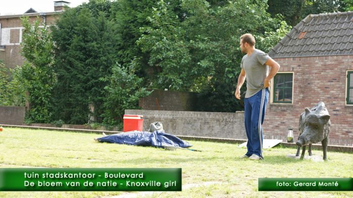 montE6984- boulevard knoxville girl-  web 2010