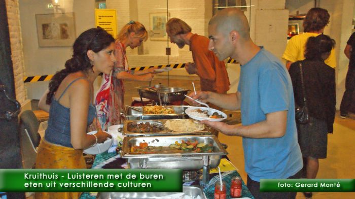 montE7112- luisteren buren-  web 2010