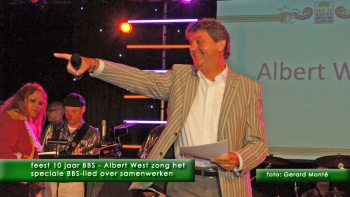 0montE8942- feest 10 jaar BBS + afscheid-  web 2011
