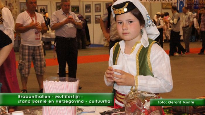 0montE8953- multifestijn 2-  web 2011