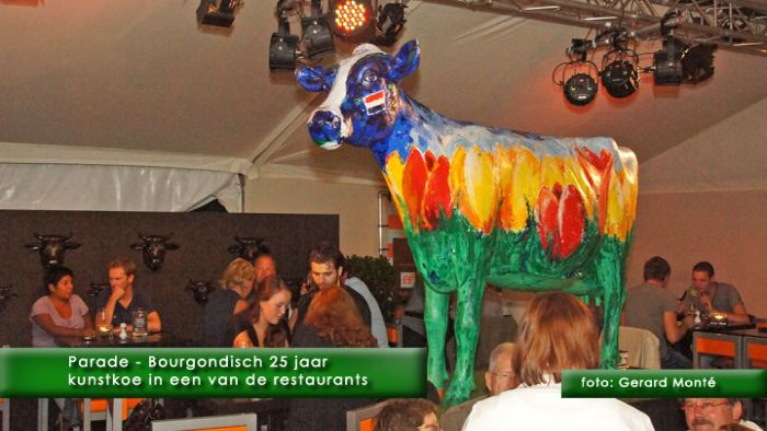 0montE9751- Bourgondische parade-  web 2011