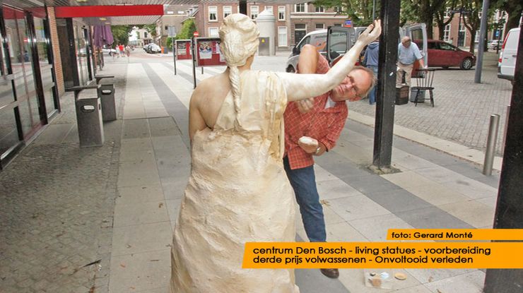 04-living statues prijzen 1juli2012 - foto GerardMontE - web