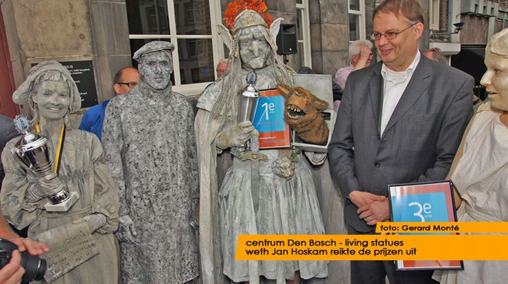 12-living statues prijzen 1juli2012 - foto GerardMontE - web