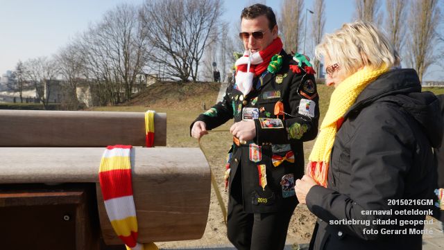 DSC09734-  carnaval oeteldonk sortiebrug citadel geopend- 16feb2015 - foto GerardMontE web