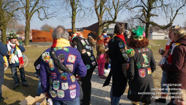 DSC09742-  carnaval oeteldonk sortiebrug citadel geopend- 16feb2015 - foto GerardMontE web