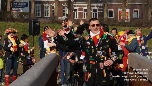 DSC09764-  carnaval oeteldonk sortiebrug citadel geopend- 16feb2015 - foto GerardMontE web