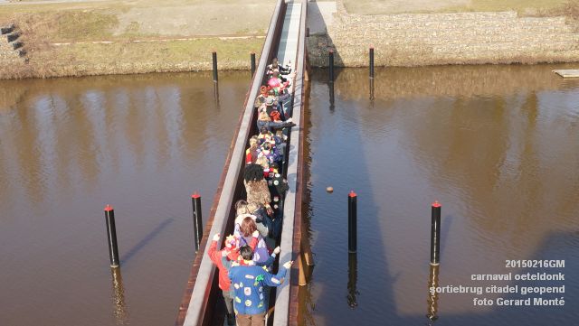 DSC09771-  carnaval oeteldonk sortiebrug citadel geopend- 16feb2015 - foto GerardMontE web