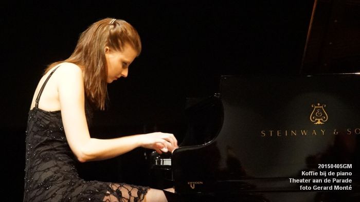 DSC08059- koffie bij de piano ThadP - 5apr2015 -  foto GerardMontE web