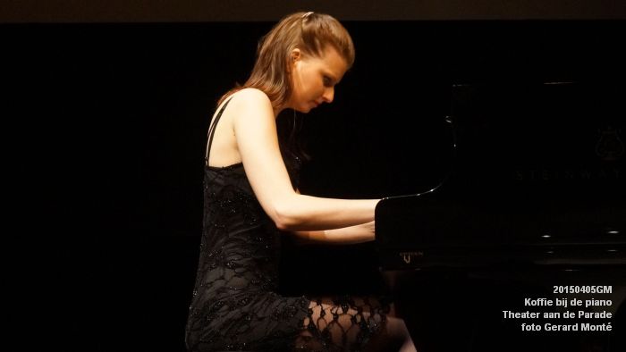 DSC08086- koffie bij de piano ThadP - 5apr2015 -  foto GerardMontE web