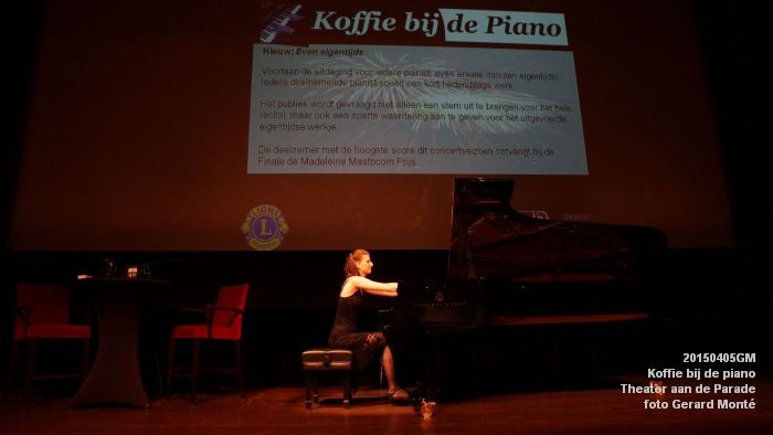 DSC08091- koffie bij de piano ThadP - 5apr2015 -  foto GerardMontE web