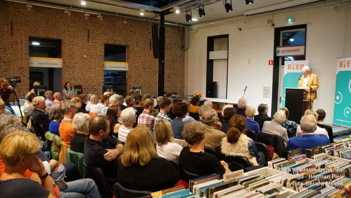 DSC03235- bieb studium  generale tijd - Herman Pleij - 24apr2015 - foto GerardMontE web