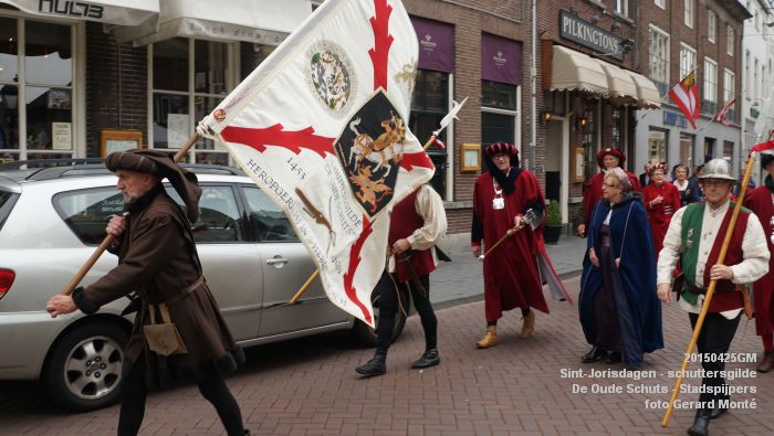DSC03383- Sint-Jorisdagen schuttersgilde De Oude Schuts - Stadspijpers - 25apr2015 - foto GerardMontE web