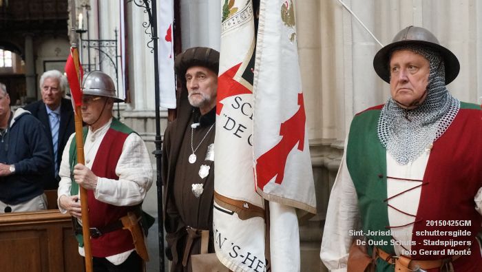 DSC03429- Sint-Jorisdagen schuttersgilde De Oude Schuts - Stadspijpers - 25apr2015 - foto GerardMontE web