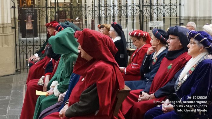 DSC03433- Sint-Jorisdagen schuttersgilde De Oude Schuts - Stadspijpers - 25apr2015 - foto GerardMontE web