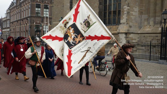 DSC03470- Sint-Jorisdagen schuttersgilde De Oude Schuts - Stadspijpers - 25apr2015 - foto GerardMontE web