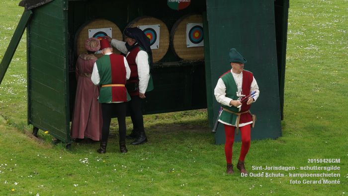 eDSC03419- Sint-Jorisdagen schuttersgilde De Oude Schuts - Stadspijpers - 26apr2015 - foto GerardMontE web