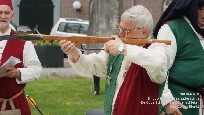 eDSC03436- Sint-Jorisdagen schuttersgilde De Oude Schuts - Stadspijpers - 26apr2015 - foto GerardMontE web