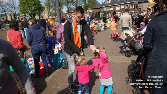 DSC03590- Orthen 1200 benkske vrijmarkt schaarhuisplein - 27apr2015 - foto GerardMontE web