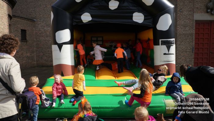 DSC03599- Orthen 1200 benkske vrijmarkt schaarhuisplein - 27apr2015 - foto GerardMontE web