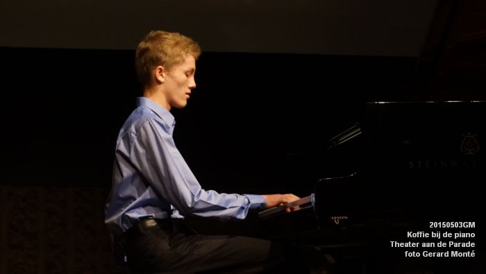 cDSC04453- Koffie bij de piano ThadP - 3mei2015 -  foto GerardMontE web