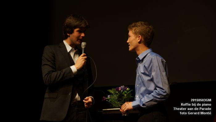 cDSC04454- Koffie bij de piano ThadP - 3mei2015 -  foto GerardMontE web