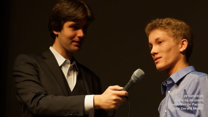 cDSC04456- Koffie bij de piano ThadP - 3mei2015 -  foto GerardMontE web