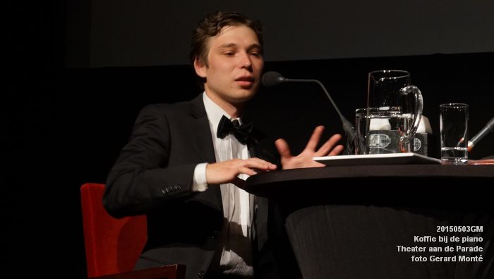cDSC04469- Koffie bij de piano ThadP - 3mei2015 -  foto GerardMontE web