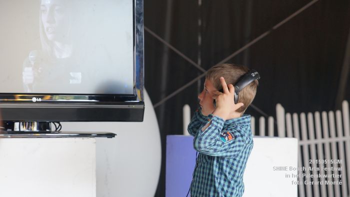 DSC05563-DSC05555- Shine BAF in het Paleiskwartier - 15mei2015 -  foto GerardMontE web