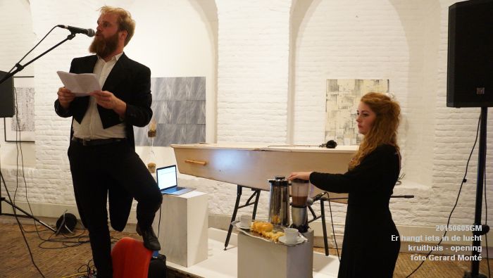 DSC00936- stok kruithuis opening Er hangt iets in de lucht - 5juni2015 - foto GerardMontE web