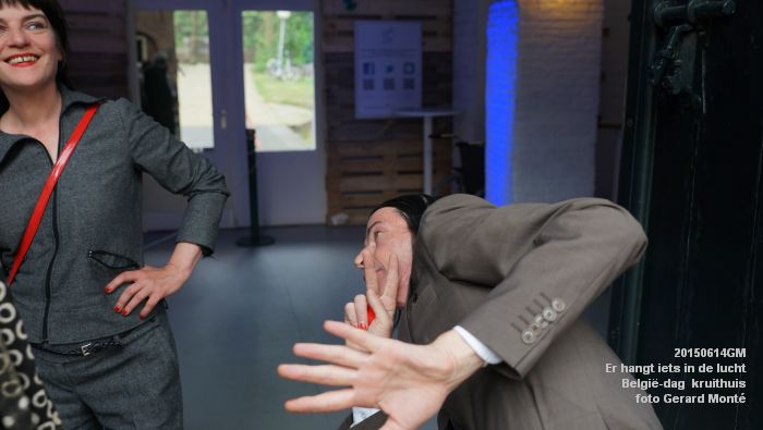 eDSC00013- Er hangt iets in de lucht BelgiE-dag -  kruithuis - 14juni2015 - foto GerardMontE web