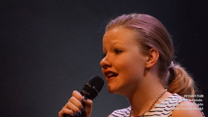 DSC00370- Tom Odems Cultuur Fonds-avond in ThadP - 17juni2015 - foto GMontE dia