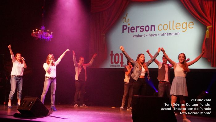 DSC00377- Tom Odems Cultuur Fonds-avond in ThadP - 17juni2015 - foto GMontE dia