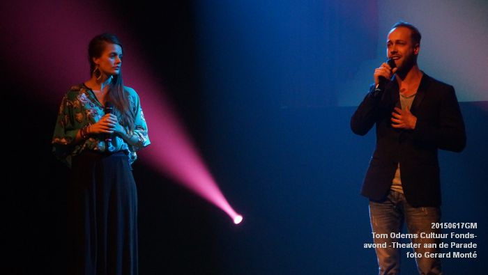 DSC00417- Tom Odems Cultuur Fonds-avond in ThadP - 17juni2015 - foto GMontE dia