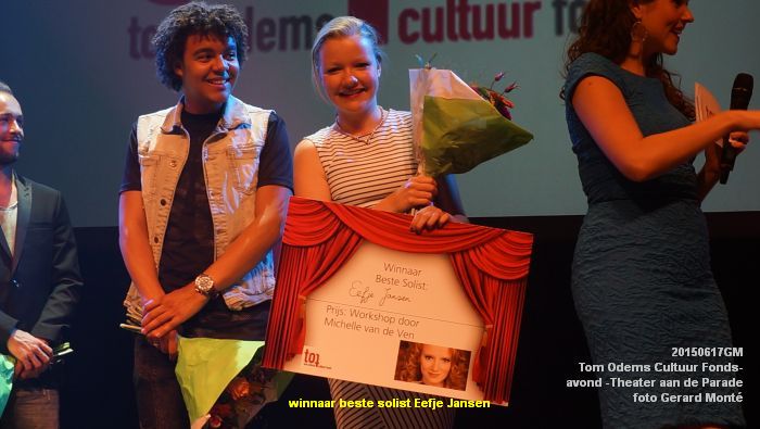 DSC00443- Tom Odems Cultuur Fonds-avond in ThadP - 17juni2015 - foto GMontE dia