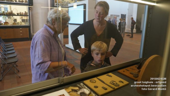 DSC02311- groot tuighuis - archeohotspot - poep van vroeger - 24juni2015 - foto GerardMontE web