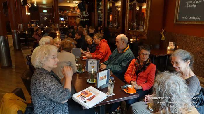 DSC09360- Zomerschool55+ Sasdenbosch - Literaire wandeling centrum - 27juli2015 - foto GerardMontE web