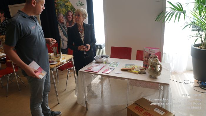 eDSC00840- Zomerschool55+ Zuiderparkweg zomerschoolmarkt - In de Roos - 30juli2015 - foto GerardMontE web