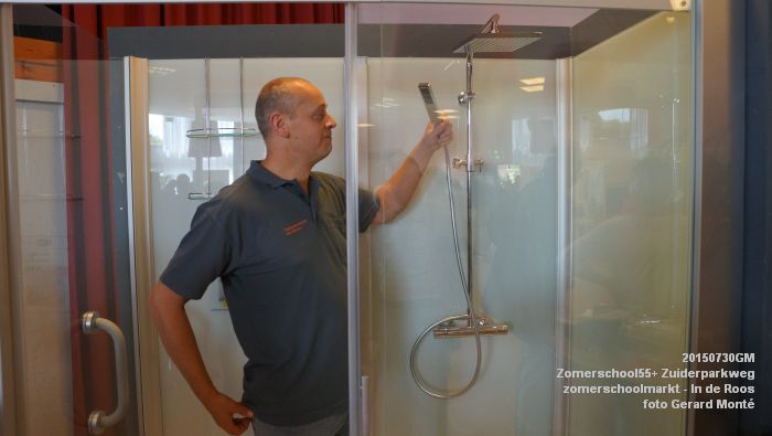 eDSC00849-DSC00878- Zomerschool55+ Zuiderparkweg zomerschoolmarkt - In de Roos - 30juli2015 - foto GerardMontE web