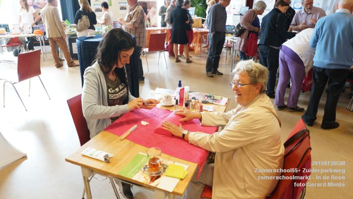 eDSC00851- Zomerschool55+ Zuiderparkweg zomerschoolmarkt - In de Roos - 30juli2015 - foto GerardMontE web