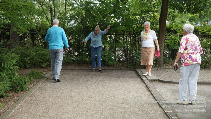 hDSC01015- Zomerschool55+ jeu de boules - Zuiderparkweg - In de Roos - 31juli2015 - foto GerardMontE web