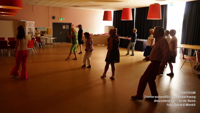 iDSC00979- Zomerschool55+ discodans 55+ - Zuiderparkweg - In de Roos - 31juli2015 - foto GerardMontE web