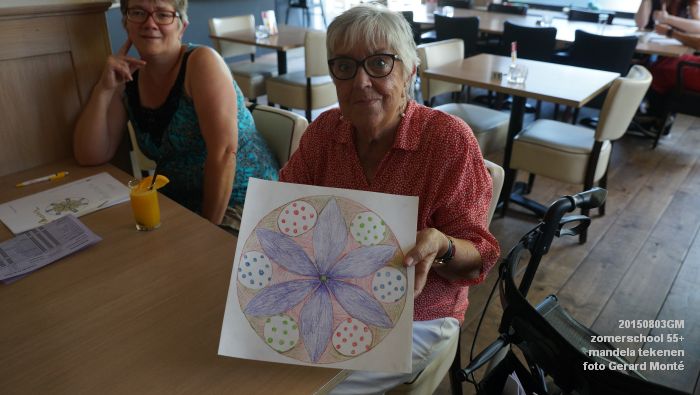 jDSC01378- Zomerschool55+ mandela tekenen - 3aug2015 - foto GerardMontE web
