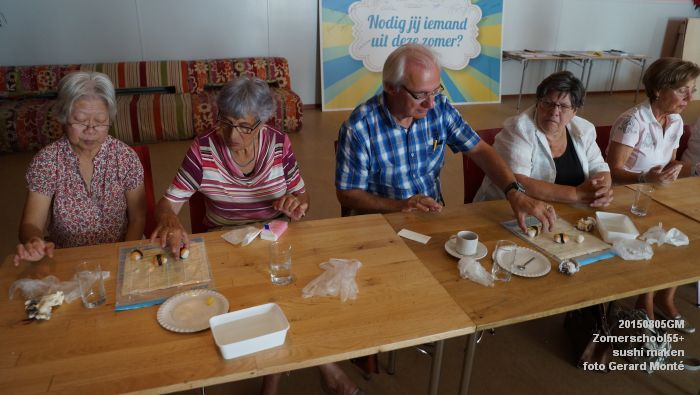 oDSC01624- Zomerschool55+ In de roos - sushi maken - 5aug2015 - foto GerardMontE web