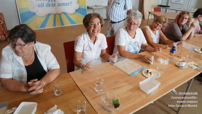 oDSC01625- Zomerschool55+ In de roos - sushi maken - 5aug2015 - foto GerardMontE web