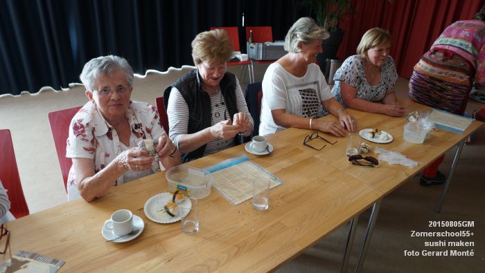 oDSC01630- Zomerschool55+ In de roos - sushi maken - 5aug2015 - foto GerardMontE web