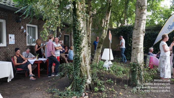 DSC05262- Het wordt weer zon dag - podium Azijnfabriek - 30aug2015 - foto GerardMontE web