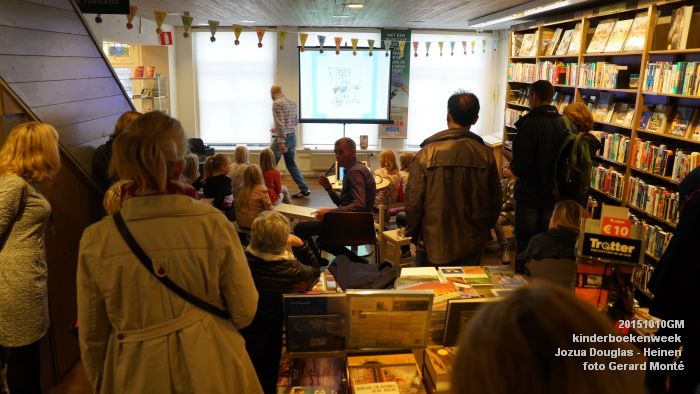 DSC04935- boekhandel Heinen kinderboekenweek Jozua Douglas - 10okt2015 - foto GerardMontE web