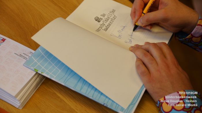 DSC04982- boekhandel Heinen kinderboekenweek Jozua Douglas - 10okt2015 - foto GerardMontE web
