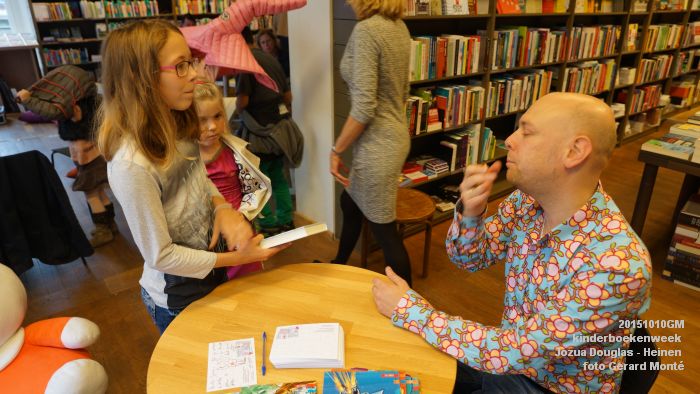 DSC04983- boekhandel Heinen kinderboekenweek Jozua Douglas - 10okt2015 - foto GerardMontE web